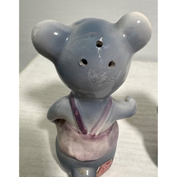 Mice Salt & Pepper Shakers Vintage Athropomorphic Linking Arms Kitsch Cute Japan - Picture 10 of 13